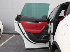2019款 3.0T 350Hp 标准版 国VI