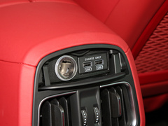 2019款 3.0T 350Hp 标准版 国VI