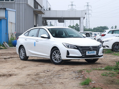 2020款 1.5T 手动炫锐型