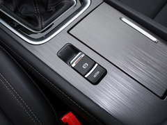 2020款 1.5T 手动炫锐型