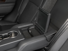 2020款 3.0 L6 传世加长版