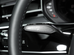 2021款 A8L 60 TFSIe quattro