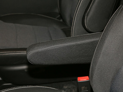 2019款 1.5T 手动舒适型 7座