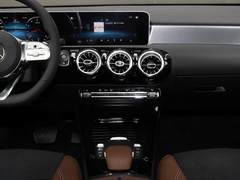 2020款 A 220 L 4MATIC 运动轿车