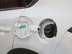 2020款 2.0L 自动两驱蓝天活力版