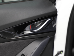 2020款 2.0L 自动两驱蓝天探索版