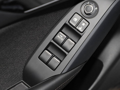 2020款 2.0L 自动两驱蓝天探索版