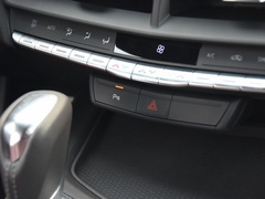 2020款 28T 精英型