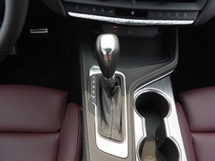 2020款 28T 精英型