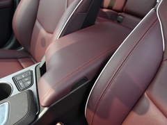 2020款 28T 精英型