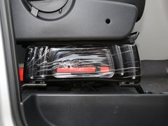 2019款 PLUS 宜家版 1.8L 豪华型