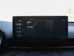 2020款 1.5L 手动24小时在线精英型