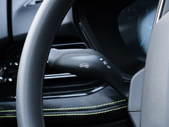 2020款 1.5L 手动24小时在线精英型