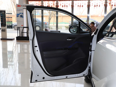 2020款 2.0L 领先版