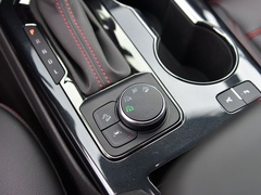 2020款 RS 650T Twin-Clutch四驱7座擎版