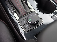 2020款 RS 650T Twin-Clutch四驱7座擎版