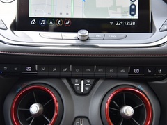 2020款 RS 650T Twin-Clutch四驱7座擎版