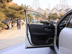 2020款 260T 自动48V轻混增压 星睿版