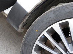 2020款 1.5T 手动发现版 6座