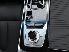 2020款 1.5T 手动发现版 6座