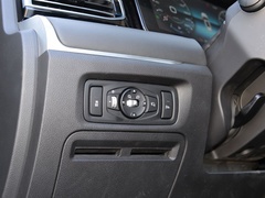 2020款 1.5T 手动发现版 6座