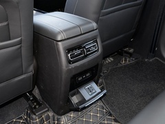 2020款 1.5T 手动发现版 6座