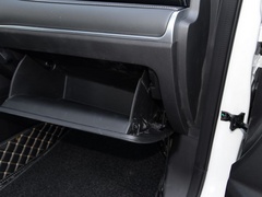 2020款 1.5T 手动发现版 6座