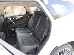 2020款 1.5T 手动发现版 6座