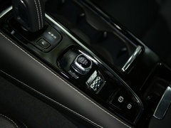 2020款 T8 E驱混动 四驱智雅运动版