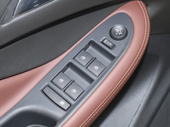 2020款 20T 两驱豪华型