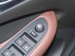 2020款 20T 两驱豪华型