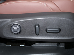 2020款 20T 两驱豪华型