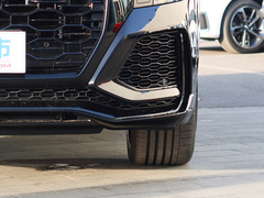 2021款 RS Q8 4.0T 尊享版