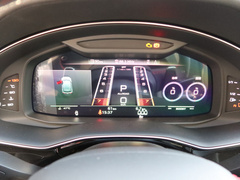 2021款 RS Q8 4.0T 尊享版