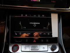 2021款 RS Q8 4.0T 尊享版