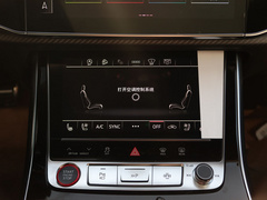 2021款 RS Q8 4.0T 尊享版