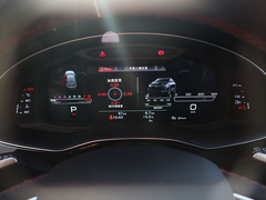 2021款 RS Q8 4.0T 尊享版