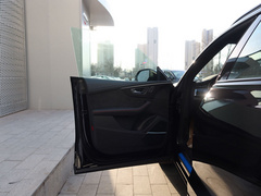 2021款 RS Q8 4.0T 尊享版