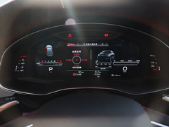 2021款 RS Q8 4.0T 尊享版