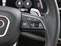 2021款 RS Q8 4.0T 尊享版
