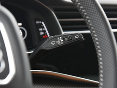 2021款 RS Q8 4.0T 尊享版