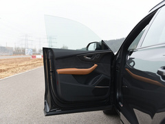 2021款 RS Q8 4.0T 尊享版