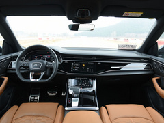2021款 RS Q8 4.0T 尊享版