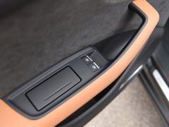 2021款 RS Q8 4.0T 尊享版