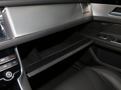 2020款 XFL 2.0T P200 两驱风华版