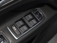 2020款 XFL 2.0T P200 两驱赛旗版