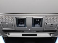 2020款 XFL 2.0T P200 两驱赛旗版