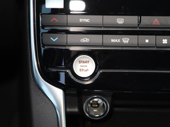 2020款 XFL 2.0T P200 两驱赛旗版