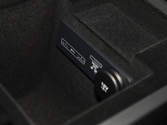 2020款 XFL 2.0T P200 两驱赛旗版