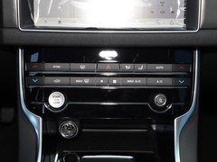 2020款 XFL 2.0T P200 两驱赛旗版